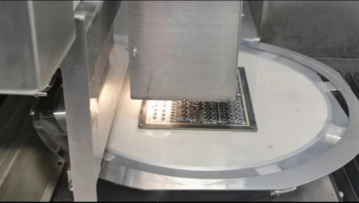 博捷芯BJX6366全自動精密劃片機應用于Mini/Micro LED模組切割